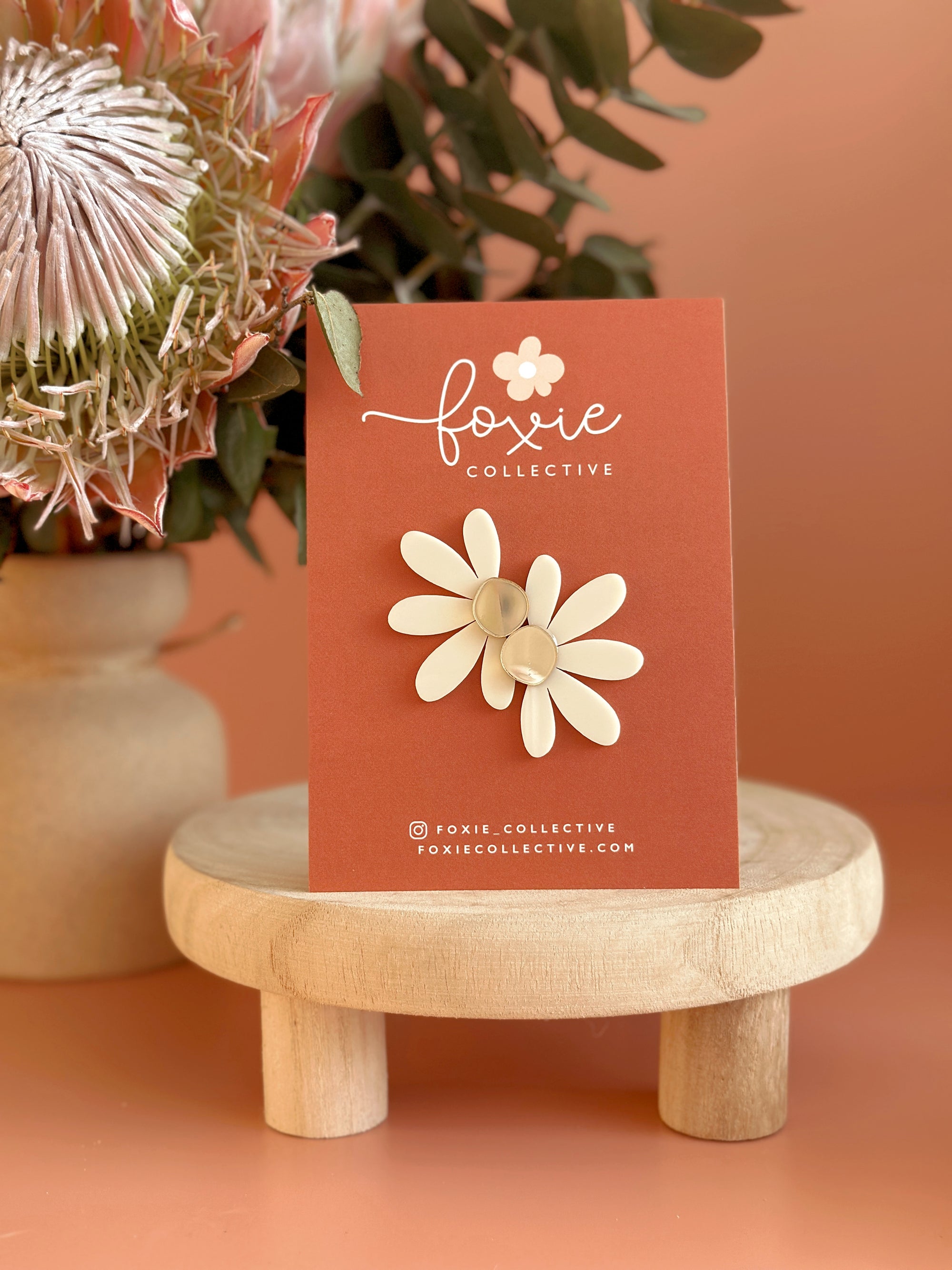 Jumbo Daisy Stud Earrings | Cream + Gold