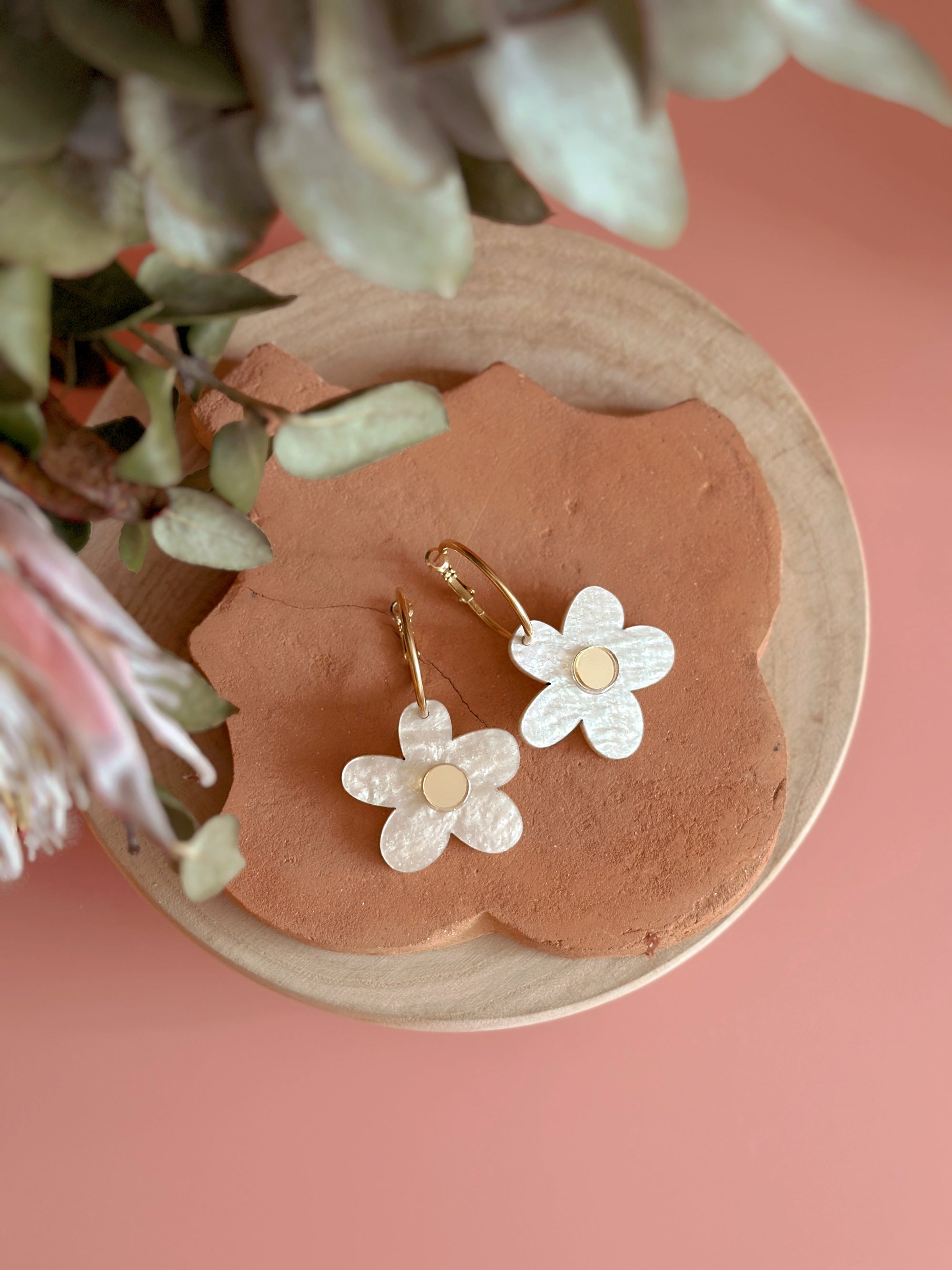 Bella Hoops | Cream Swirl + Gold