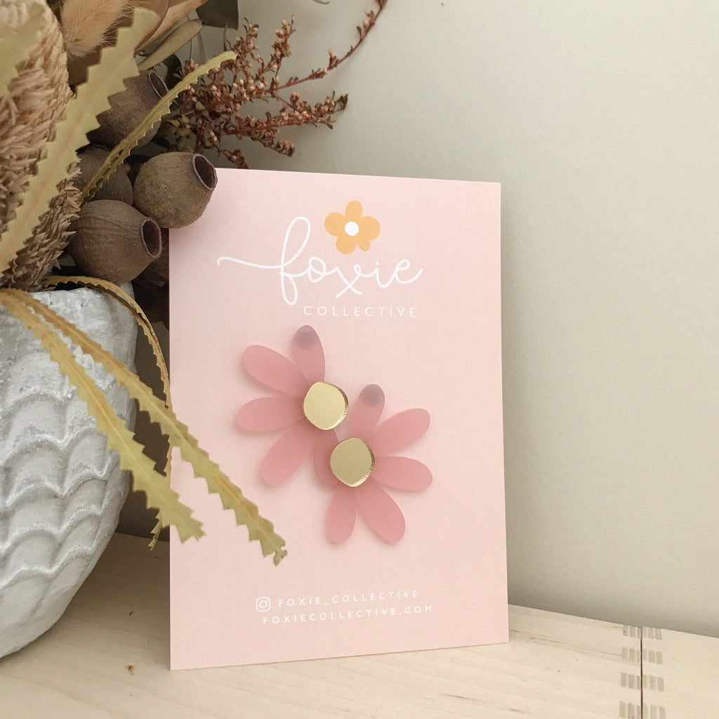 Jumbo Daisy Stud Earrings | Frosted Pink + Gold